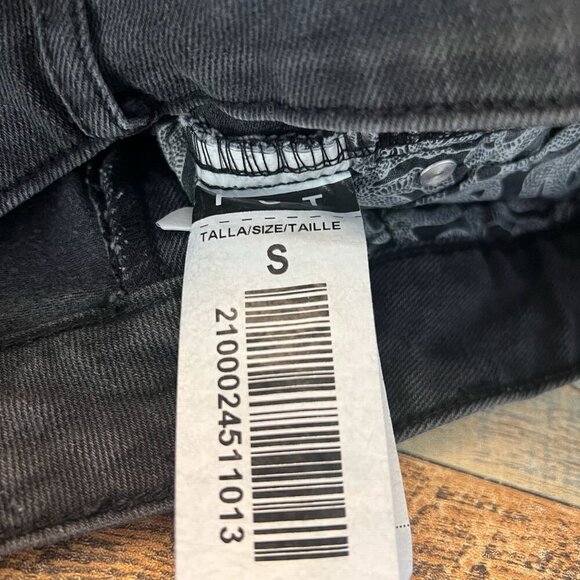 Women’s Black Denim Mini Skirt Star Stud Embellished Raw Frayed Hem Size S - Picture 6 of 10